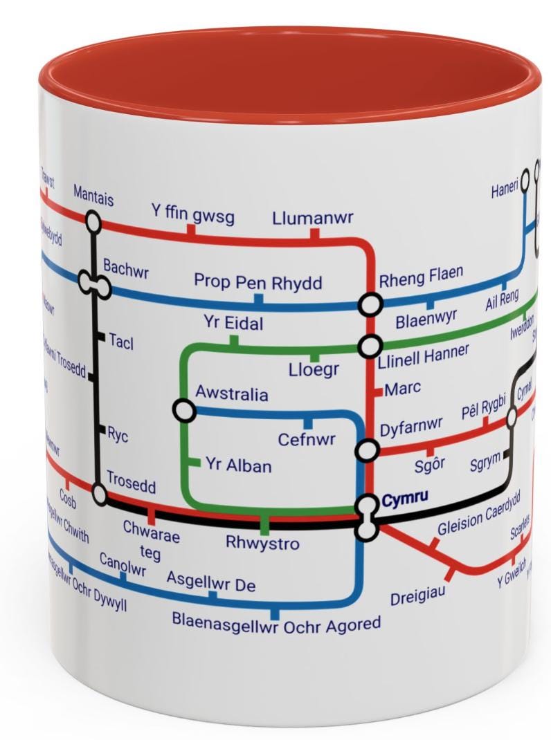 Rygbi Cymru Metro Mug: Welsh Rugby Heritage Design